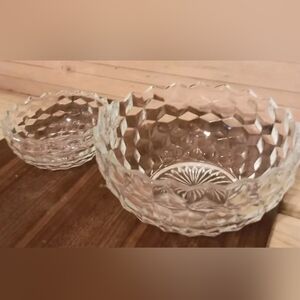 Fostoria American glassware bowls 5.5 and 8.5 in
